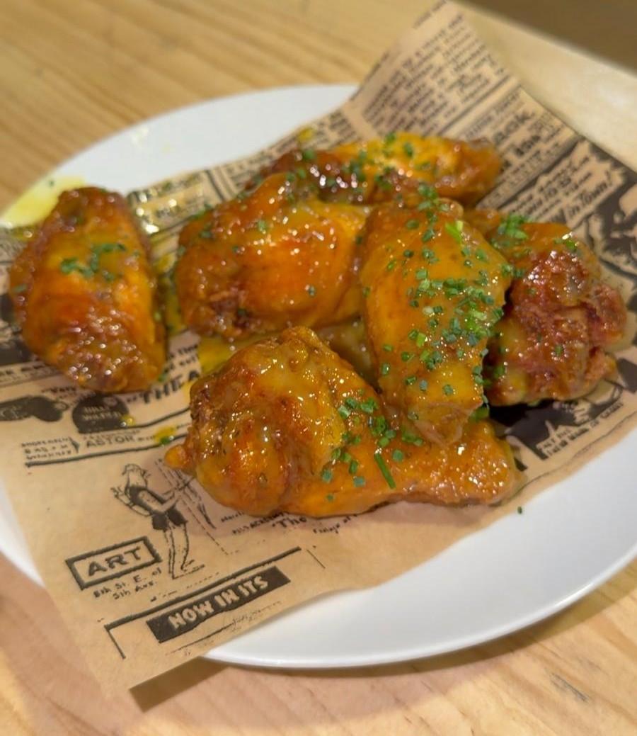 Alitas de pollo, tapeo de Tierra de Todos